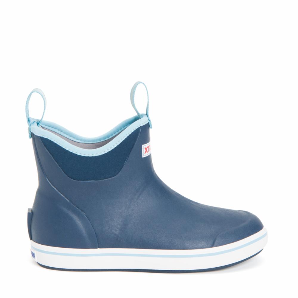 Xtratuf WOMENS 6 ANKLE DECK BOOT NAVY