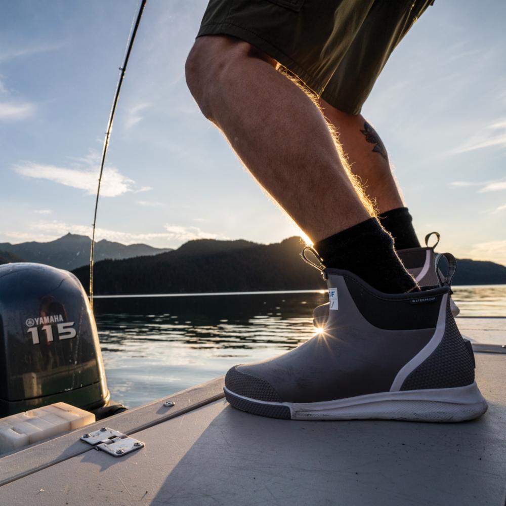 Xtratuf Men's Single Deck 6 In Grey/Yellow Loafers Size 12 Fishing